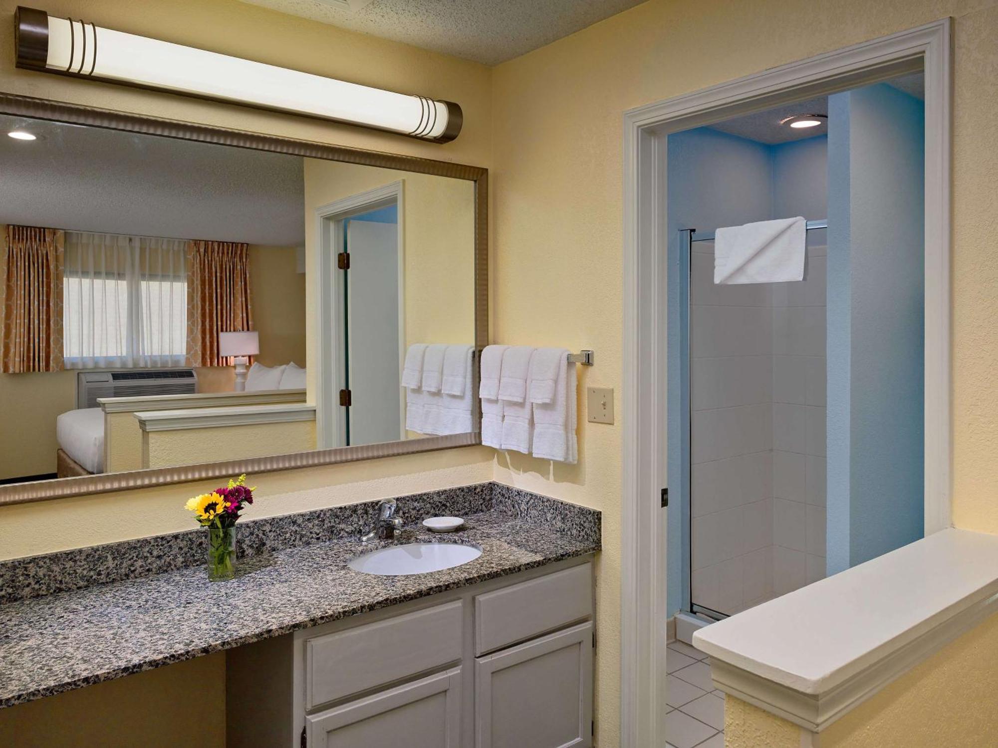 Sonesta Simply Suites Memphis East Poplar Pike Eksteriør billede
