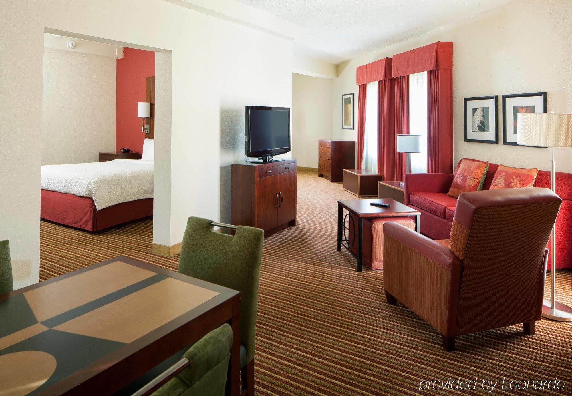 Sonesta Simply Suites Memphis East Poplar Pike Eksteriør billede