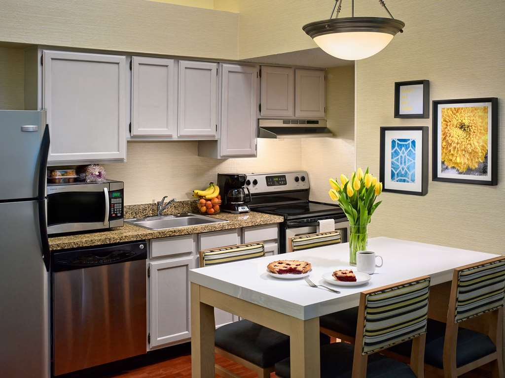 Sonesta Simply Suites Memphis East Poplar Pike Værelse billede